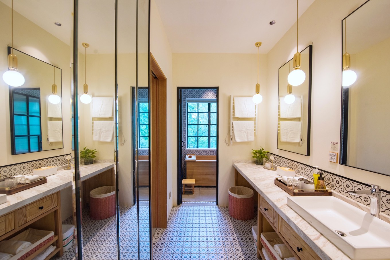 绿色世界花的海洋，在十里芳菲宠爱自己的24小时