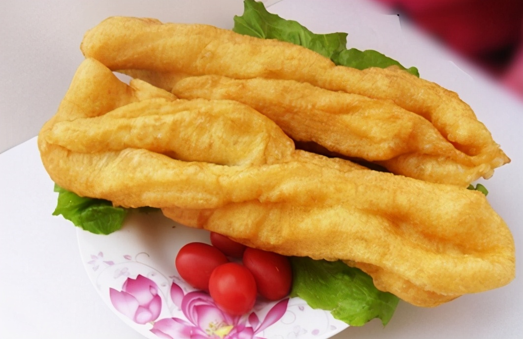 油条铝超标店主被追责,明矾超标100倍油条店老板被判刑