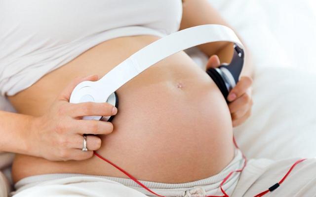 孕晚期怎么判断是否可以顺产,孕晚期有5种感受说明胎儿入盆