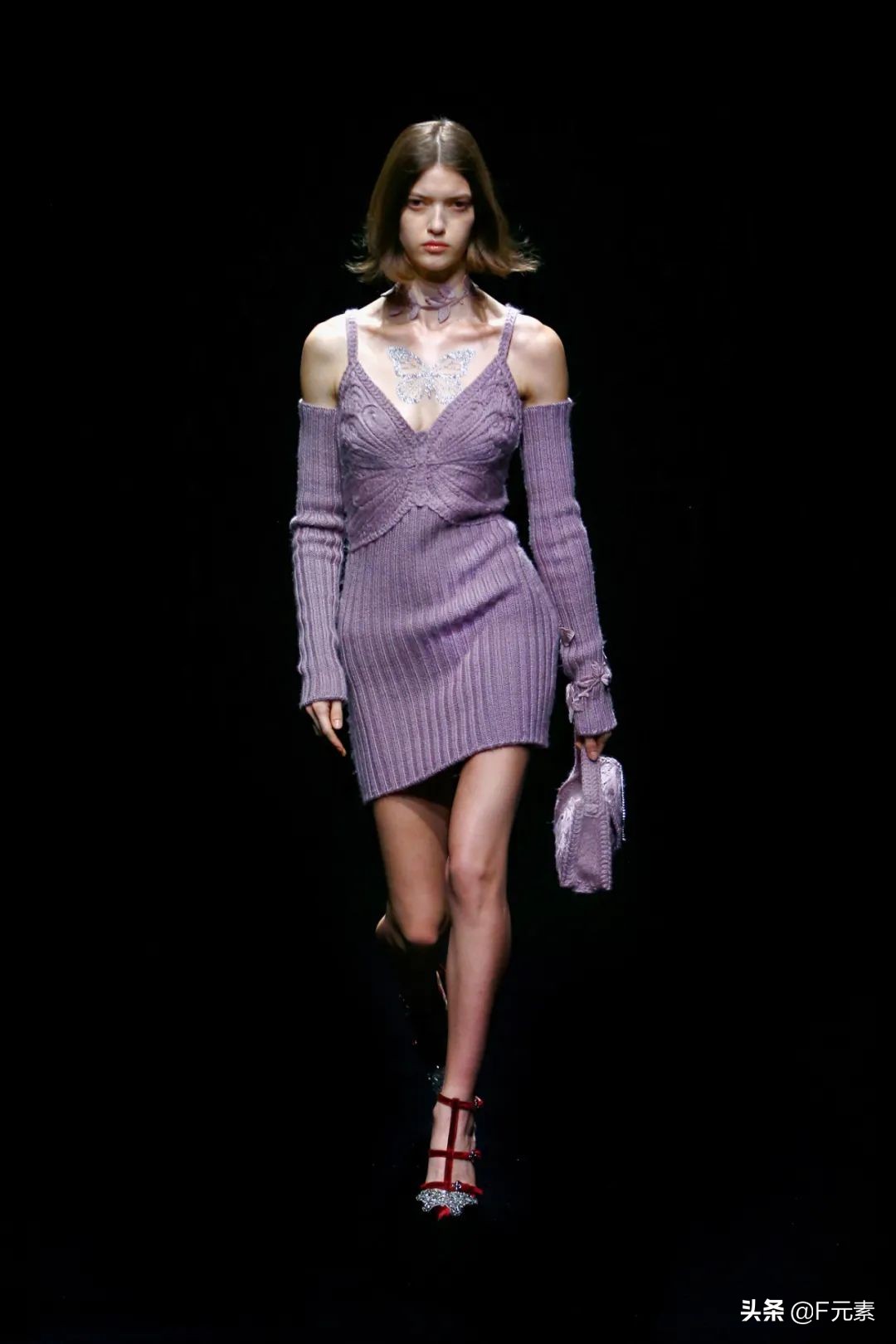 blumarine秋冬系列时装秀,blumarine2022米兰时装