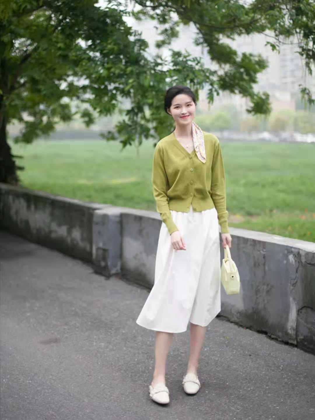 夏天裙子配什么鞋子,夏天裙子配什么鞋好