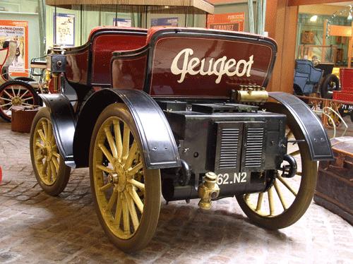 还有谁想成为“爆款”？让巴黎时装周上的标致4008来告诉你吧