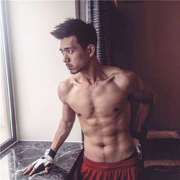 韩商言的腹肌,韩商言腹肌杀