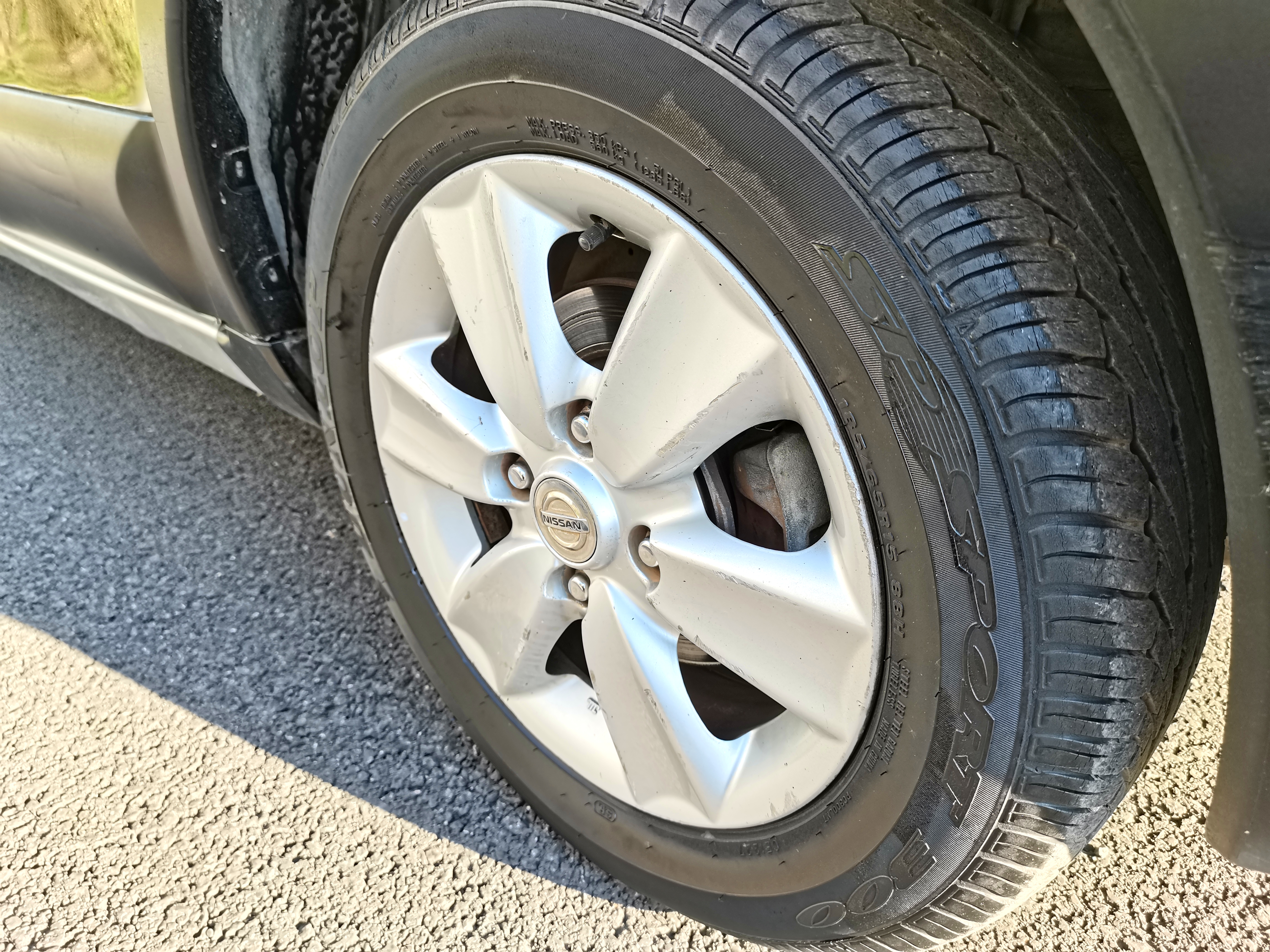 日产骊威2010落地价多少钱,10年日产骊威手动全能