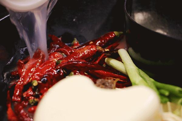 西安小寨网红牛排火锅,成都建设路牛排火锅