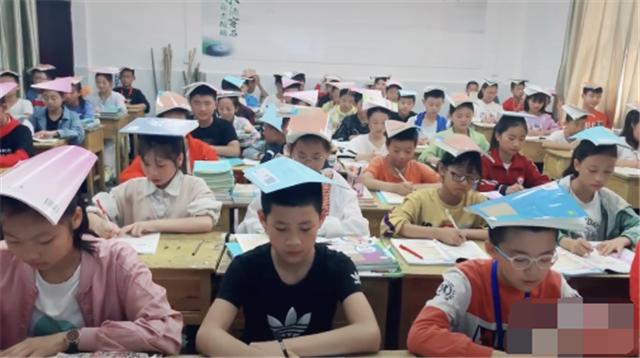 孩子写字老爱趴着有啥办法,孩子学校写字爱趴着怎么办