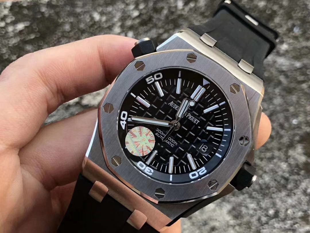 3000入手的爱彼15703顶级工艺！把路人惊呆！