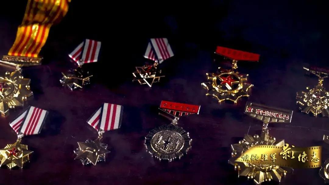 以无名铸威名，长剑问天背后的英雄……