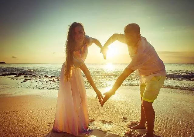 属虎和什么属相配文案,86属虎配什么属相好