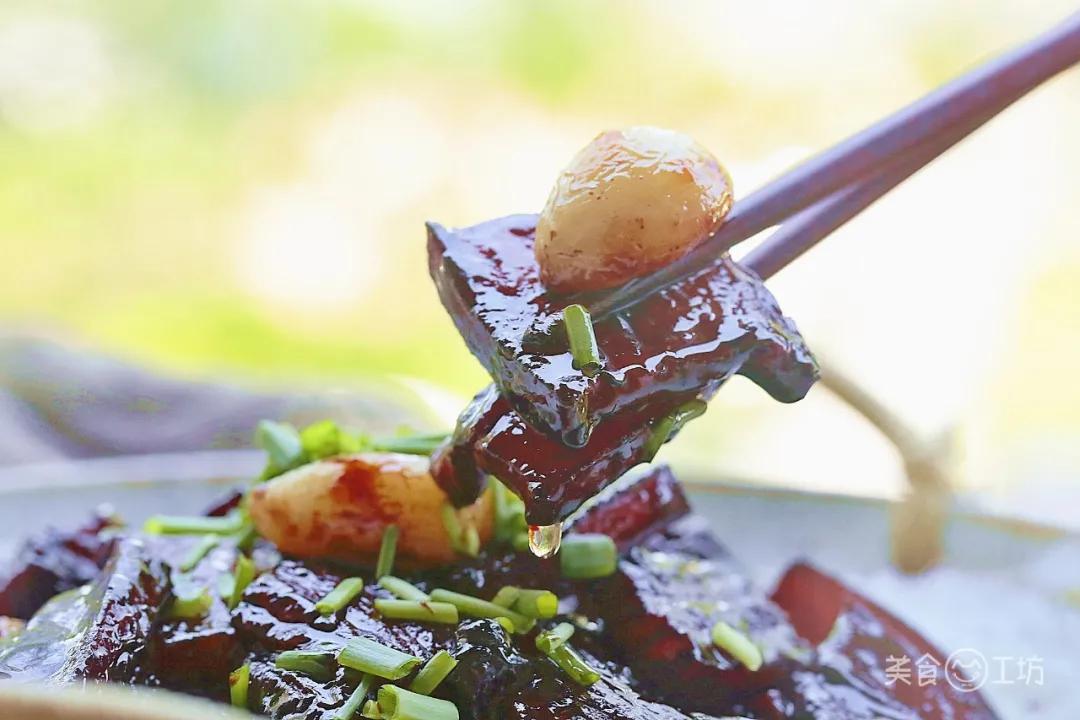 猪身上最香的一块肉！焖一焖，好吃到流泪