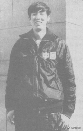 原篮球运动员穆铁柱现况,穆铁柱最伟大中锋