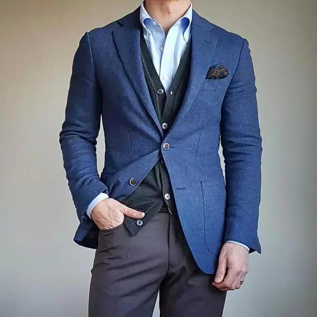 男人穿西装怎么才能有气质,男人穿西装怎么走有气场