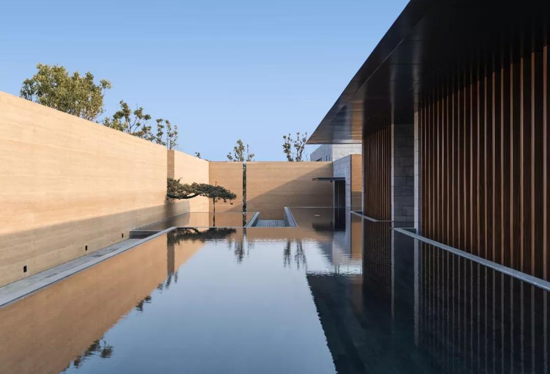 集美组太璞建筑|永威山悦售楼处-最大限度保留窑洞等原生景观