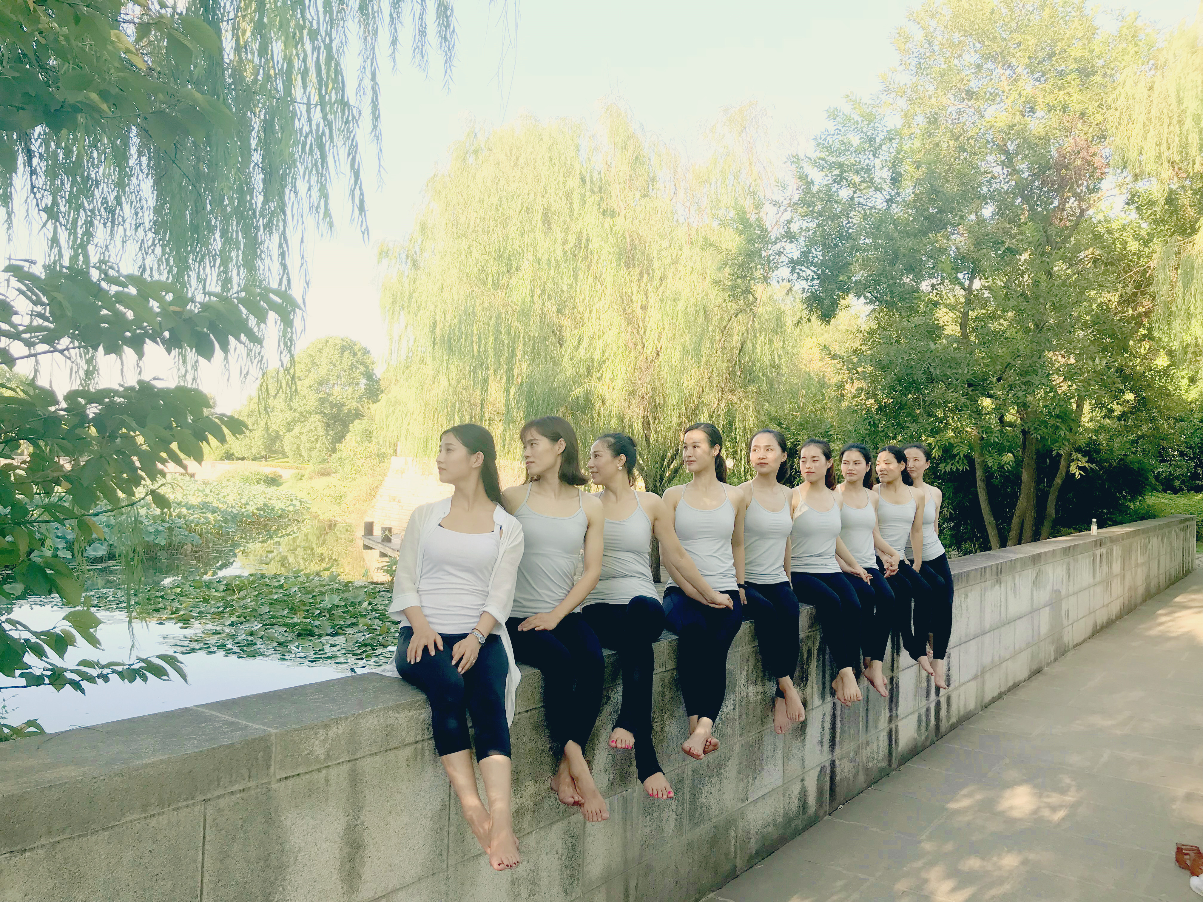 瑜伽在我心里是一项伟大的艺术，用一生去感悟的艺术