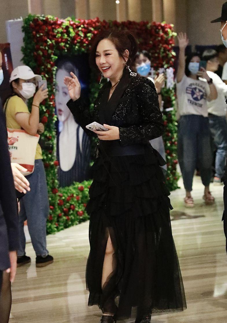 说好的不老女神，怎么生图就崩了？