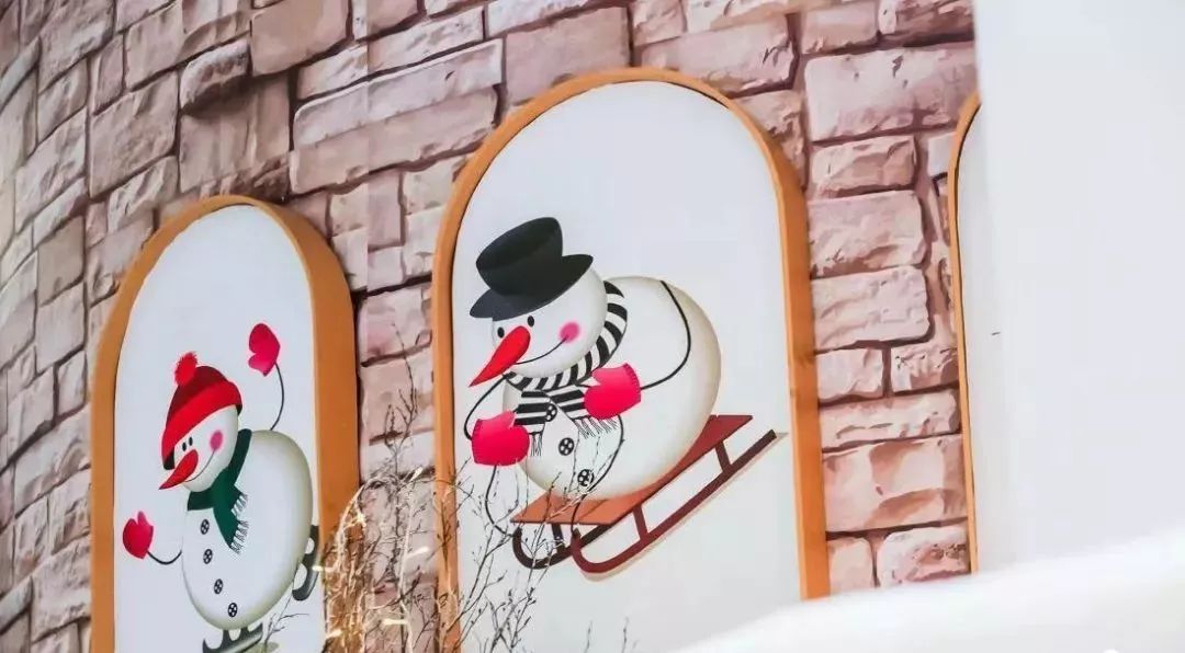 美已经不够了,今年的圣诞美陈必须“玩”起来