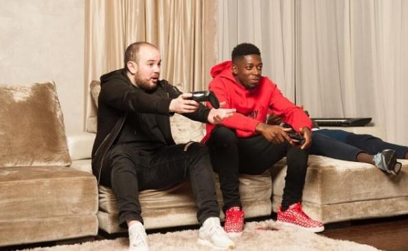 瓒崇悆鏄庢槦閮界埍鐜╃殑瓒崇悆娓告垙,瓒崇悆鏄庢槦鐜╂父鎴忚儨璐熸