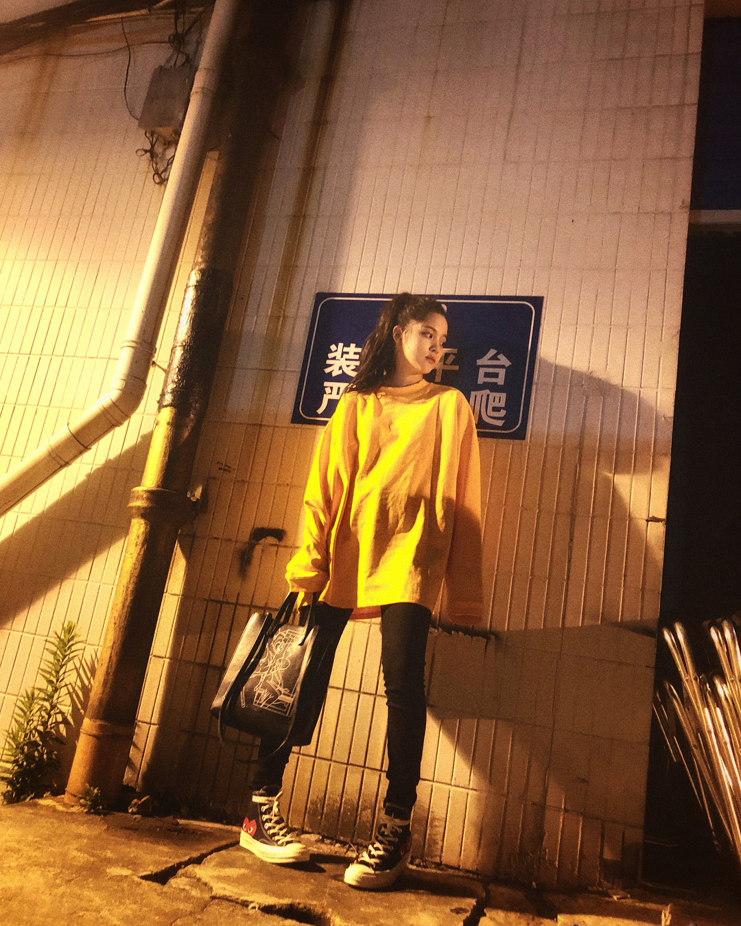 匡威女孩白蓝渐变,匡威女孩欧阳娜娜