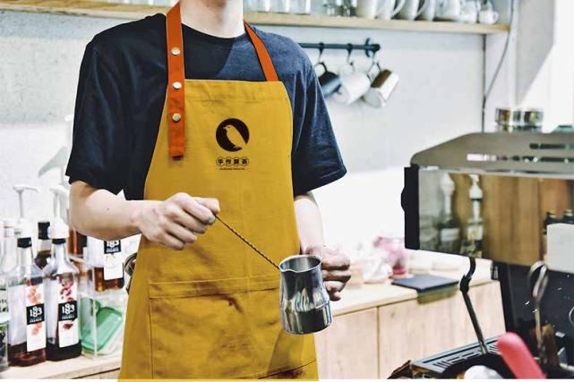 小的奶茶加盟一般怎么收费,茶百道的奶茶店加盟费大概多少钱