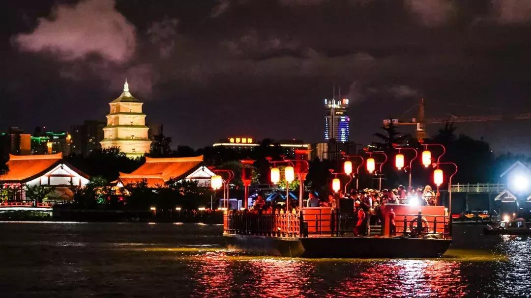 大唐芙蓉园水舞光影秀收费吗,大唐芙蓉园大型水上光影秀