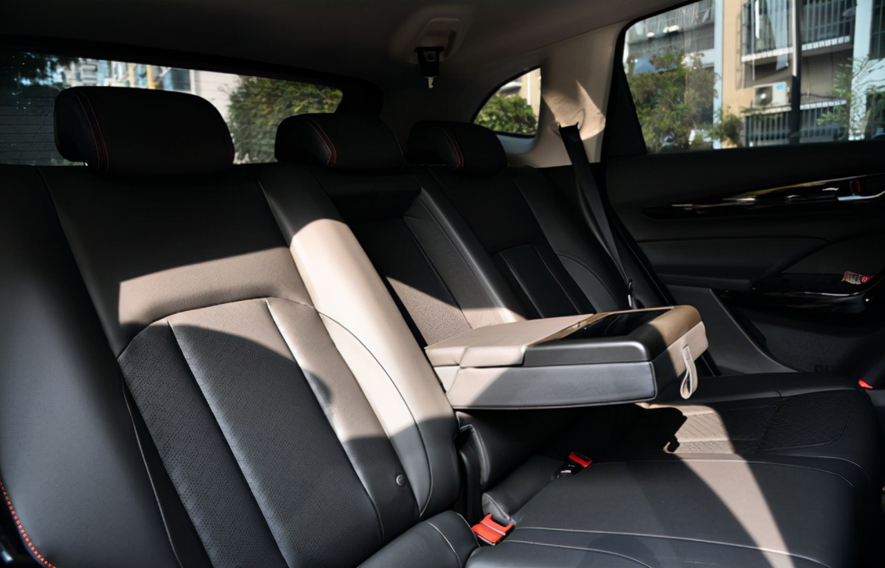 19年东风风神ax71.5t手动油耗,2015款风神ax7如何看平均油耗