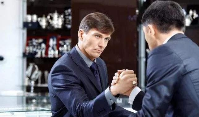 我们不比，漫游超人用真实力直面挑战