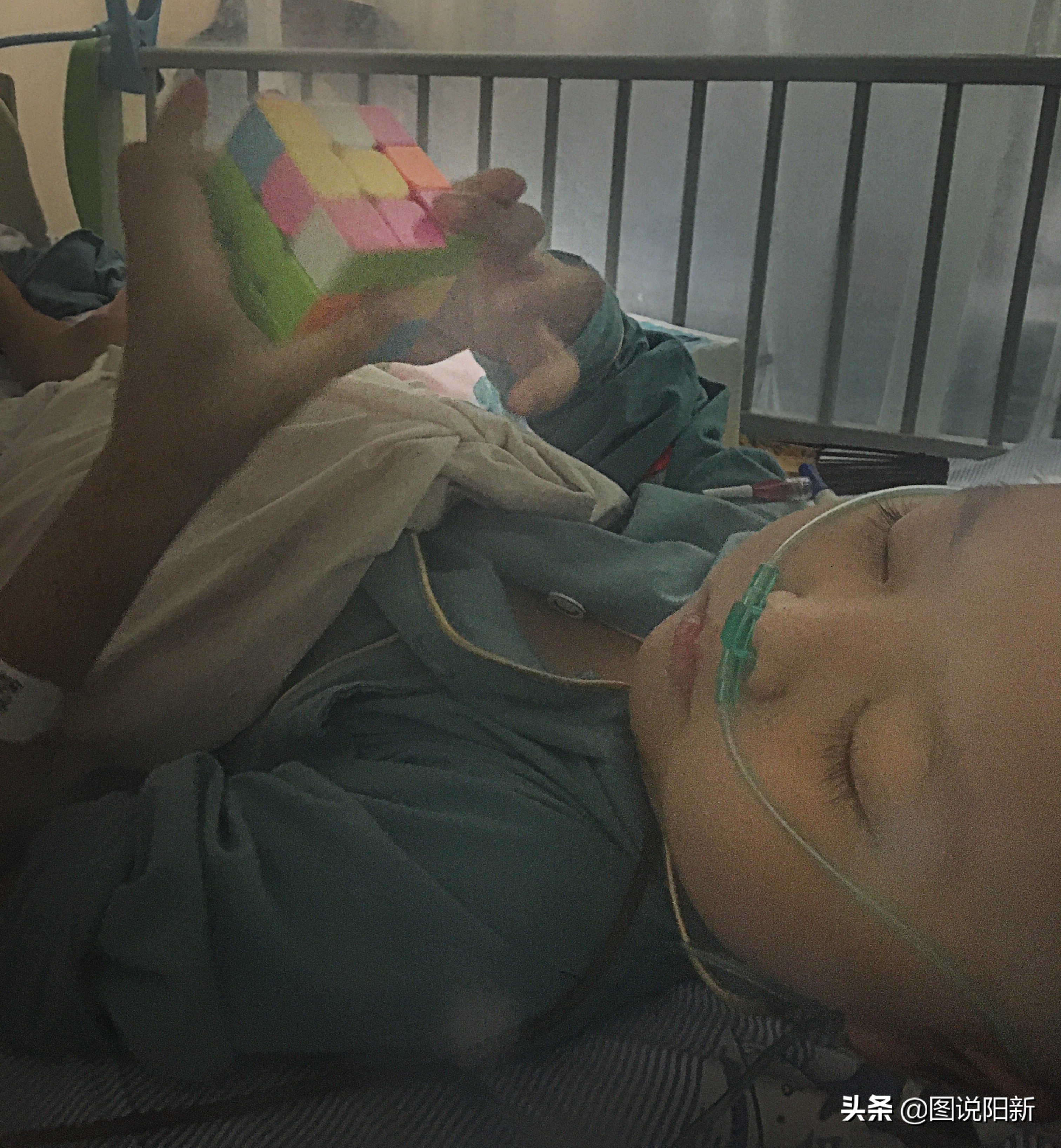 2岁男童确诊新冠,两名病情好转的心冠患者