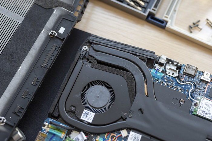 外星人alienwarem15拆解,alienwarem15星云红升级