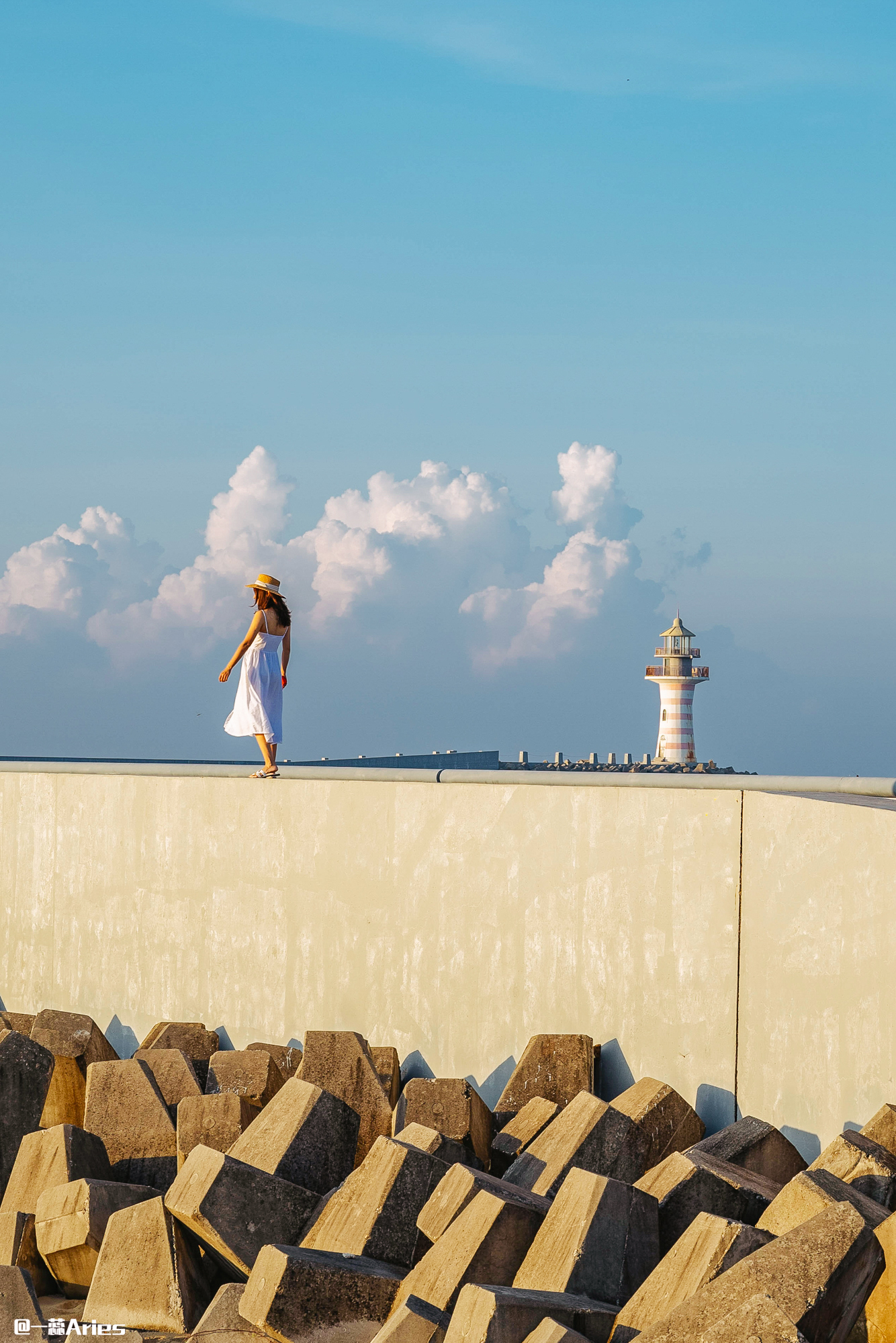 海南月亮湾旅游攻略,海南最美海湾旅游攻略