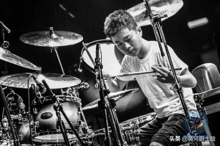 黄河小鼓手世界鼓王DennisChambers巡演山西站助演嘉宾-崔泽瀚