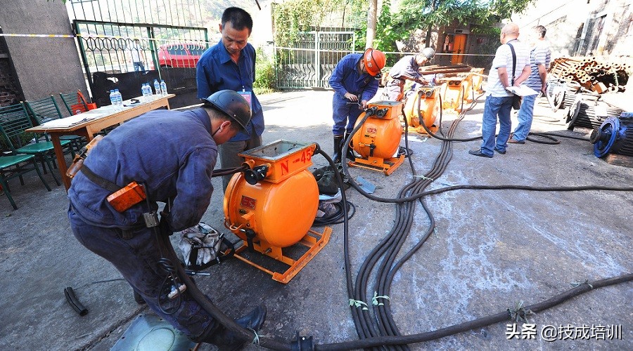 流水线变频器老是停,变频器运行停机是什么原因