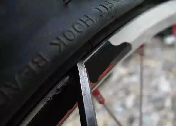 不会补胎咋补,单车骑行补胎