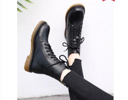 马丁靴英伦风和通勤风有什么区别,百搭商务休闲马丁靴