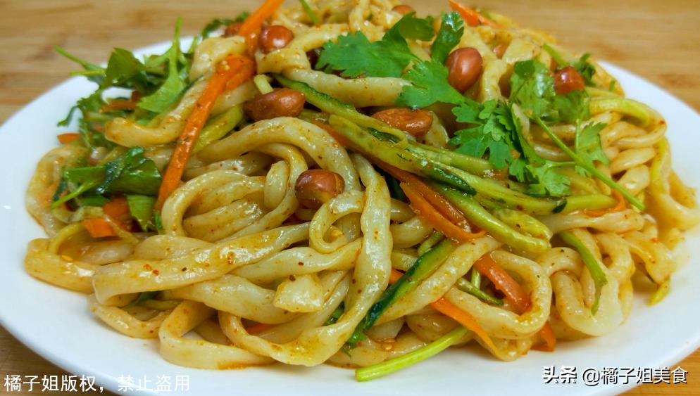 面条我从来不买，教你秘制新做法，一根面煮一锅，连吃10天也不腻