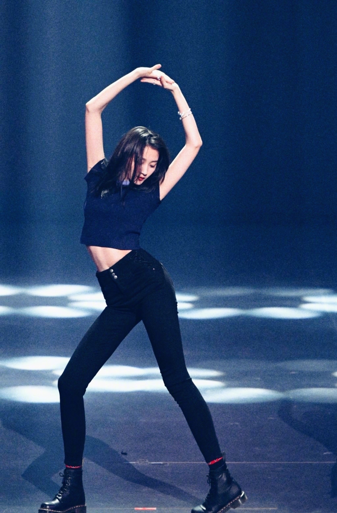 44岁的林志玲才是时髦本人,44岁林志玲大秀身材