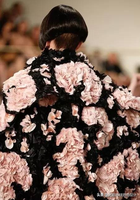 梭织面料适合做什么样的衣服,梭织面料斜纹卷边