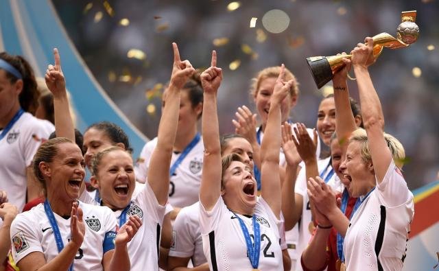 女足出局王霜痛哭原视频,中国女足王霜今日最新消息