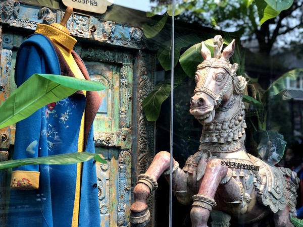 吃货夫妻结婚2周年，去成都逛吃逛吃，3天花了5600元~