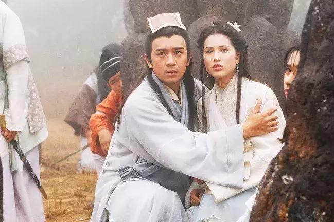 56岁的李若彤怎么保持身材的,小龙女李若彤健身前后对比