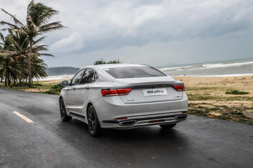 吉利博瑞1.8t实际百公里油耗多少,吉利博瑞epro混动版