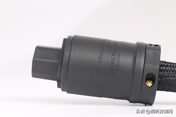 说不出来，优雅又丰富的音乐性：SwisscableReference全套搭