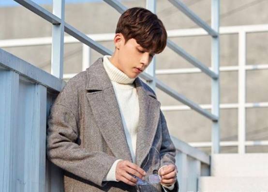 什么是女生最想“拥抱”的男生穿搭？韩剧男主们都在学！温暖帅气