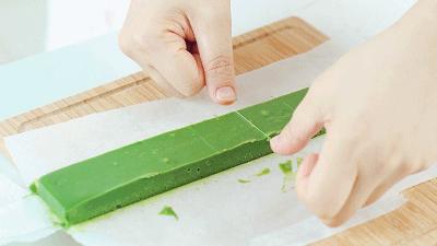 一款让你停不下来的网红零食,10款好吃到哭的网红爆款小零食