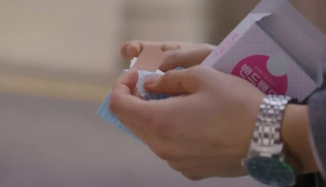 豆瓣8.5,她生不生孩子,关你屁事