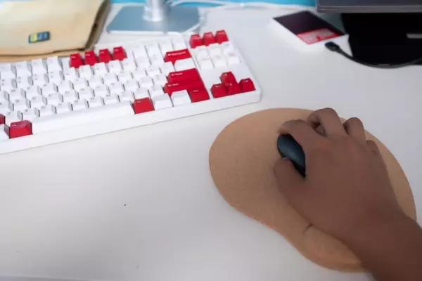 优质牛皮护腕鼠标垫,护腕鼠标垫橡胶男