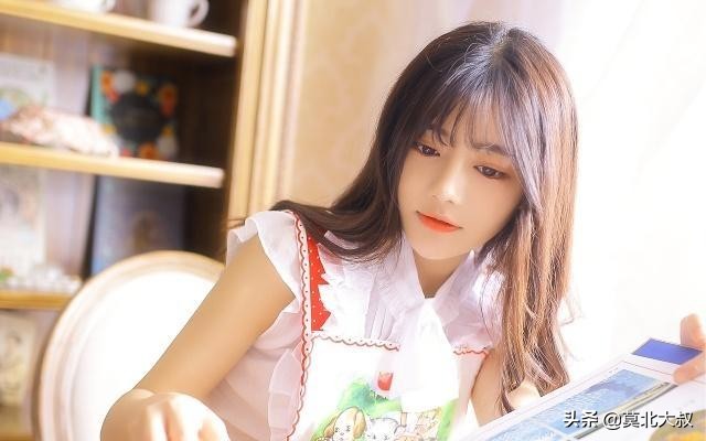 主动和女孩断联,跟一个女孩暧昧一段时间就断联了