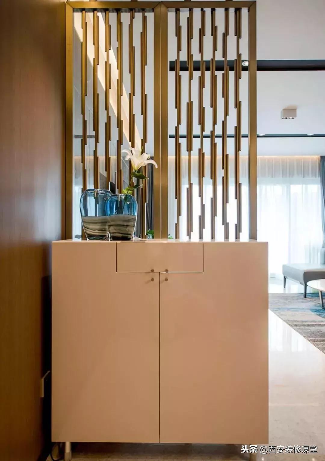 进门餐厅屏风隔断效果图轻奢,进门正对卫生间屏风隔断效果图