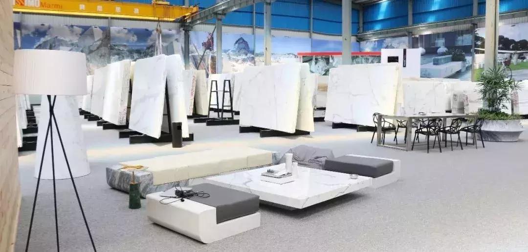 为啥鱼肚白大理石是最好的,白石的价格