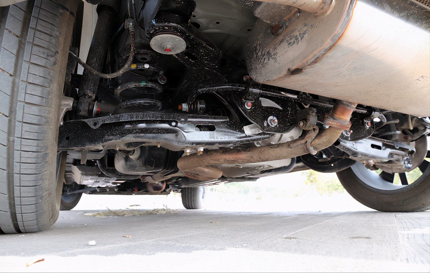 哈弗h6三代2.0t两驱max几种颜色,第三代哈弗h62.0t两驱顶配