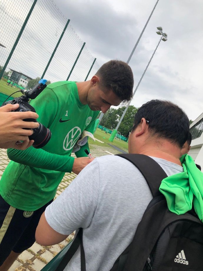 石景山全国精英青少年足球训练营,门头沟篮球训练营儿童